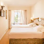 Guadalpin Apartman *
